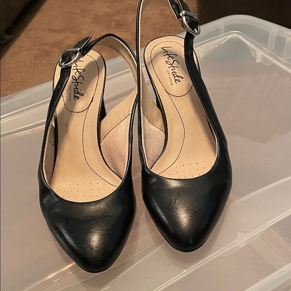 Life Stride Shoes - Life Stride Black Slingback Heels